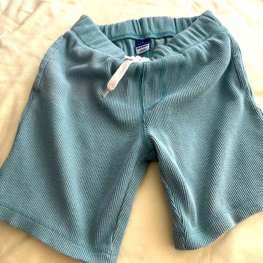 Old Navy boys shorts  size 4T